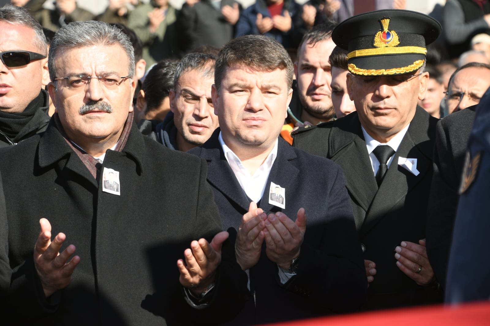 Kahraman şehidimizi dualar eşliğinde son yolculuğuna uğurladık.