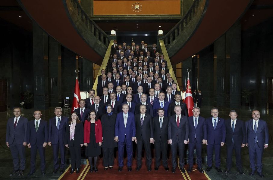 Valimiz, Cumhurbaşkanımızın teşrifleriyle gerçekleştirilen 10 Ocak İdareciler Günü Programı’na katıldı.
