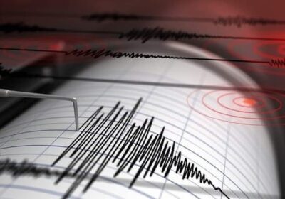 4.9 şiddetindeki deprem