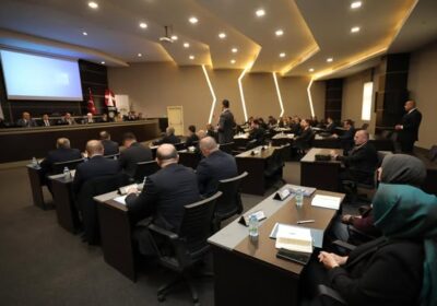 Kaymakamlar ve Birim Müdürlerimizle istişare ve değerlendirme toplantısı yaptı.