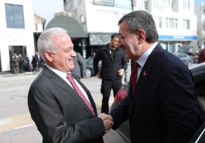 Nazik ziyaretleri için Sn.Cumhurbaşkanı Yardımcımıza şükranlarımızı arz ediyoruz.