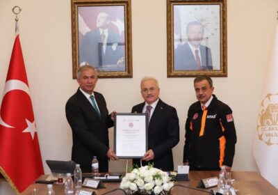 Valimiz Sn. Mehmet Ali Kumbuzoğlu,