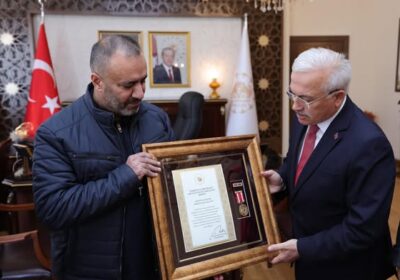 Şehitler Ölmez