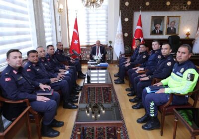İlçe Jandarma Komutanlarını kabul ederek istişarelerde bulundu