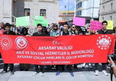 Aile Yürüyüşü