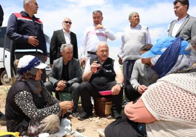 Mevsimlik tarım işçisi kardeşlerimizle istek ve ihtiyaçları hususunda hasbihal ettiler.