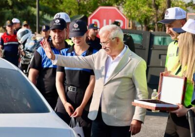 Valimiz Sn. Mehmet Ali Kumbuzoğlu,