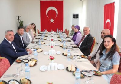Valimiz Sn. Mehmet Ali Kumbuzoğlu ve