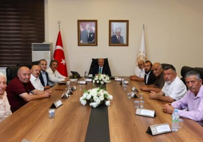 İşte bize rahmetli Recep Yazıcı oğlu gibi, halkın valisi olan, syn M Ali Kumbuzoğlu gibi valiler lazım.