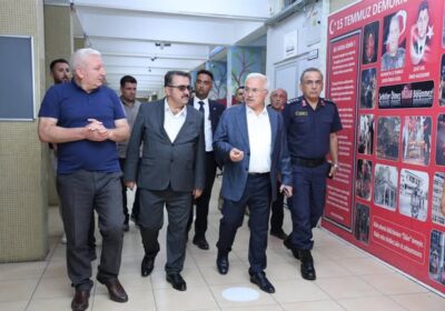 Valimiz Sn. Mehmet Ali Kumbuzoğlu , Fatih Sultan Mehmet Ortaokulunu ziyaret ederek yeni eğitim öğretim yılı öncesinde yapılan hazırlıklar hakkında bilgiler aldı.