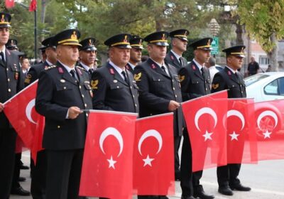 Vatan sevgisi, en yüce mirasımızdır.