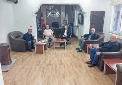 KOBİ HEYETİMİZ, EFSANE BAŞKAN SYN. BOZLAK’IN 1001 ÜYE KAYDINI KUTLAMA ZİYARETİ GERÇEKLEŞTİRDİ.
