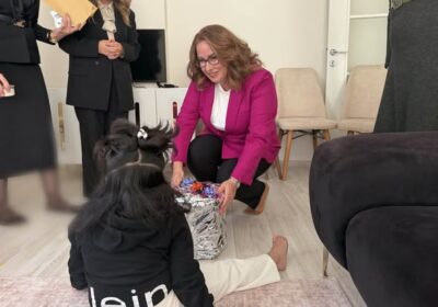Vali Eşi Koruyucu Aileleri Ziyaret Etti, Şefkat Elini Vurguladı